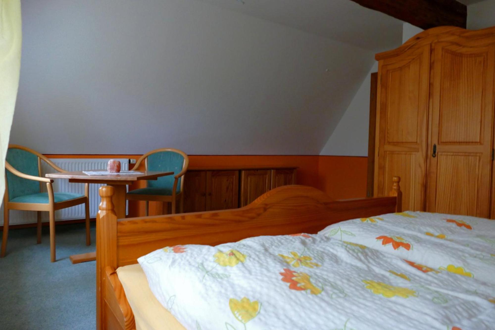No.5 - Ferienwohnung Schkade Kleingiesshubel Szoba fotó